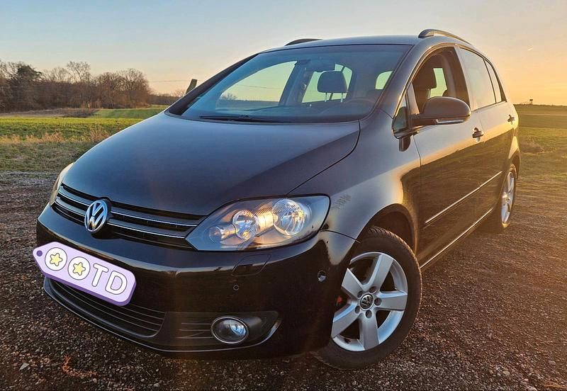 Gebraucht VW Golf VI 105 PS (77 kW) 2011 Schwarz Kleinwagen
