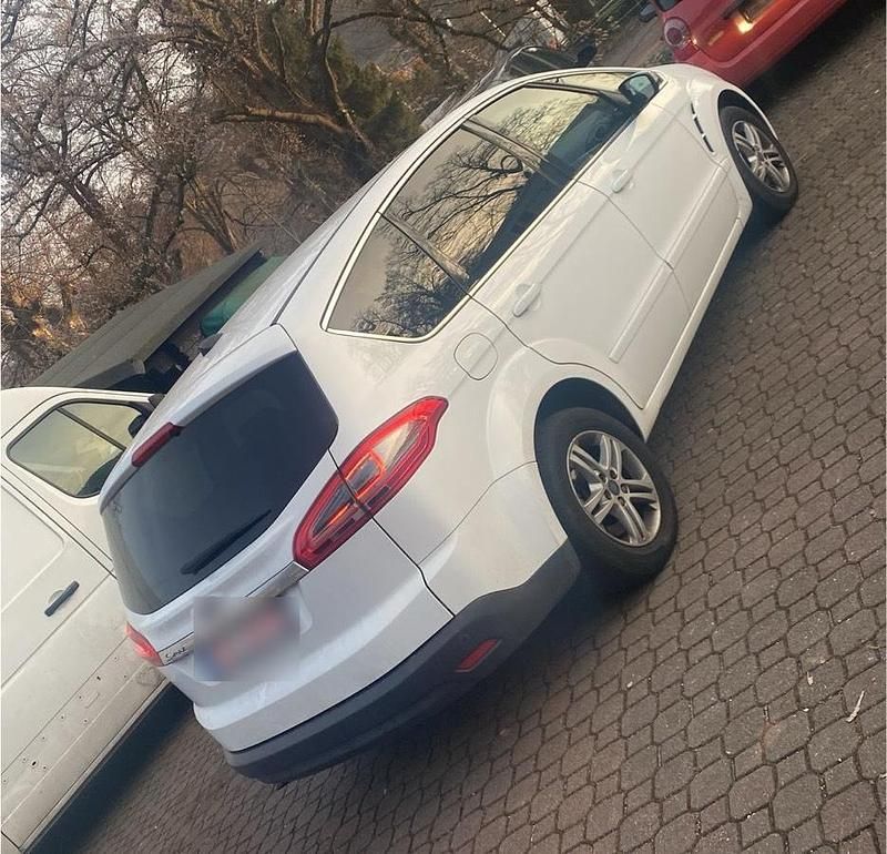 Gebraucht Ford S-MAX S 140 PS (102 kW) 2013 Weiß Van / Kleinbus