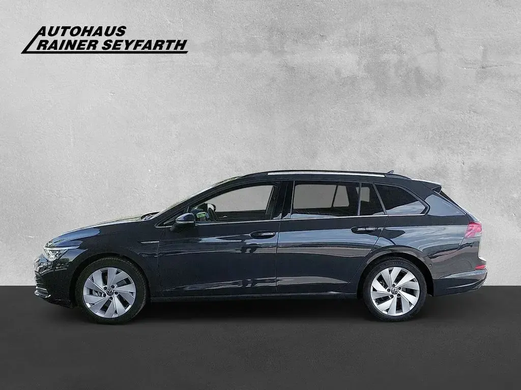 Gebraucht VW Golf VIII Style 150 PS (110 kW) 2023 Grau Kombi