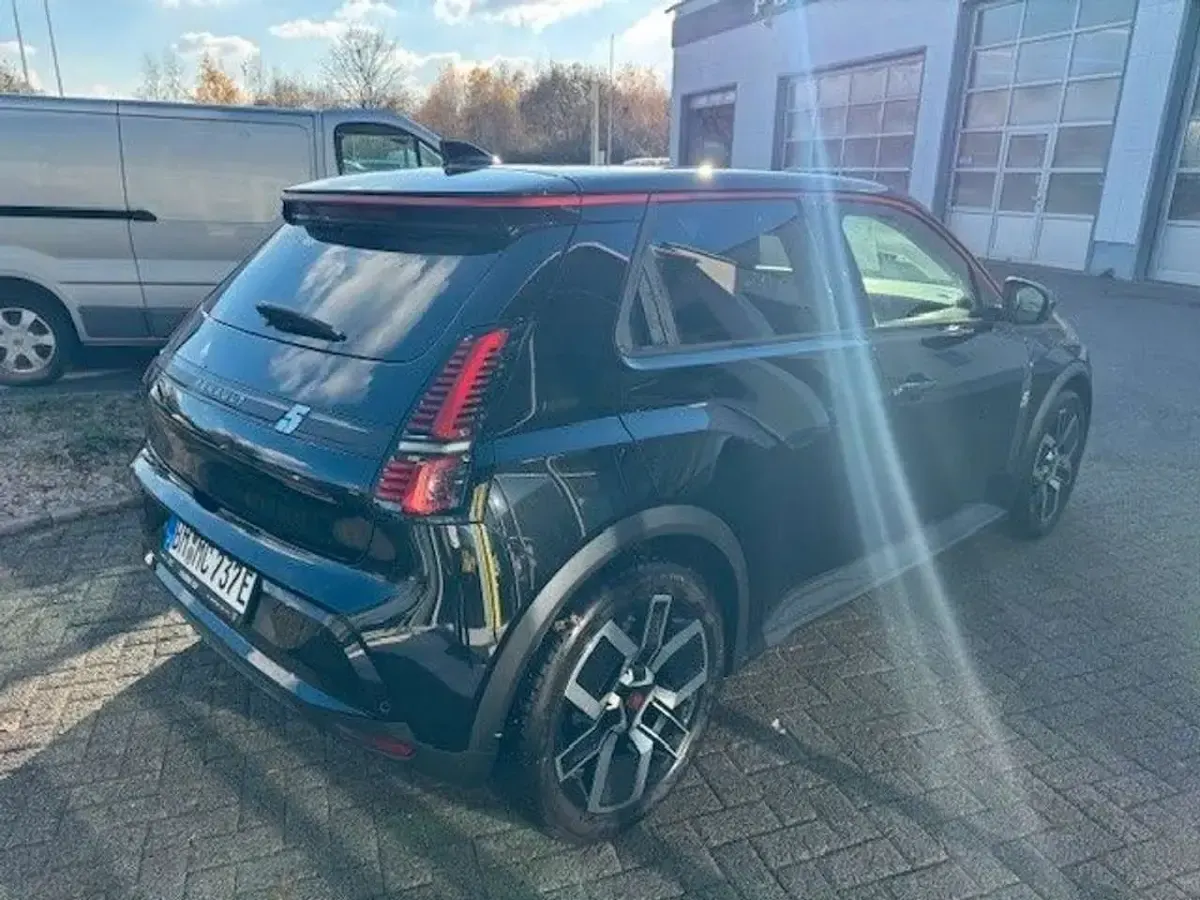 Gebraucht Renault R5 Urban 77 kW (106 PS) 2025 Schwarz Kleinwagen