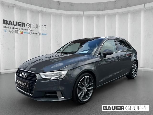 Grau Gebraucht 2019 Audi A3 Sportback Sport Kleinwagen | 20.980 € (Fairer Preis) - Bild 1/4