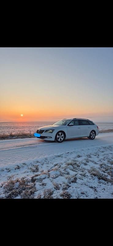 Gebraucht Skoda Superb 190 PS (139 kW) 2018 Weiß Kombi