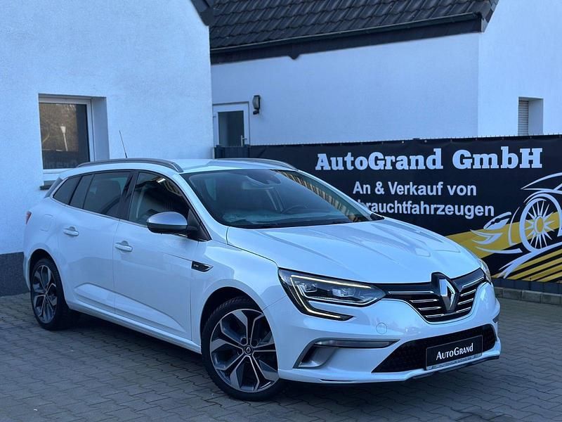 Weiß Gebraucht 2017 Renault Mégane GrandTour GT-Line Kombi | 12.999 € (Fairer Preis) - Bild 1/4