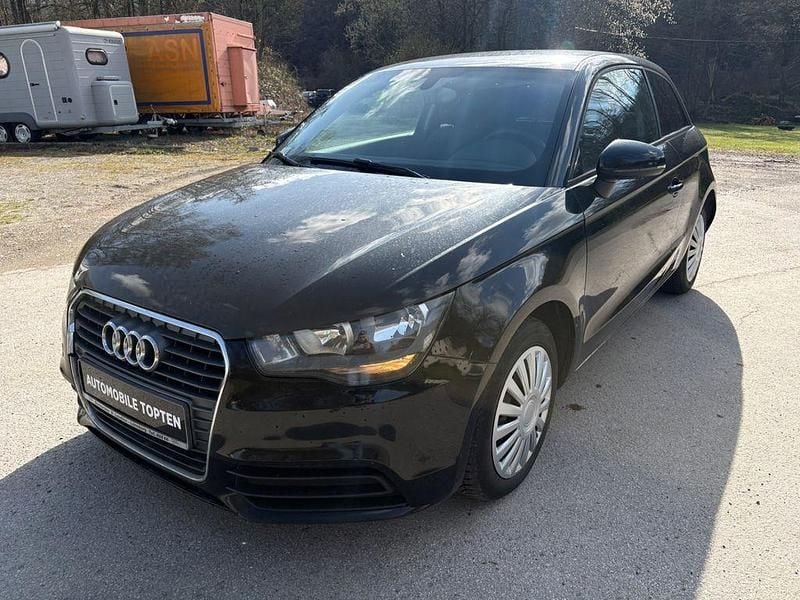 Gebraucht Audi A1 Attraction 86 PS (63 kW) 2011 Schwarz Kleinwagen