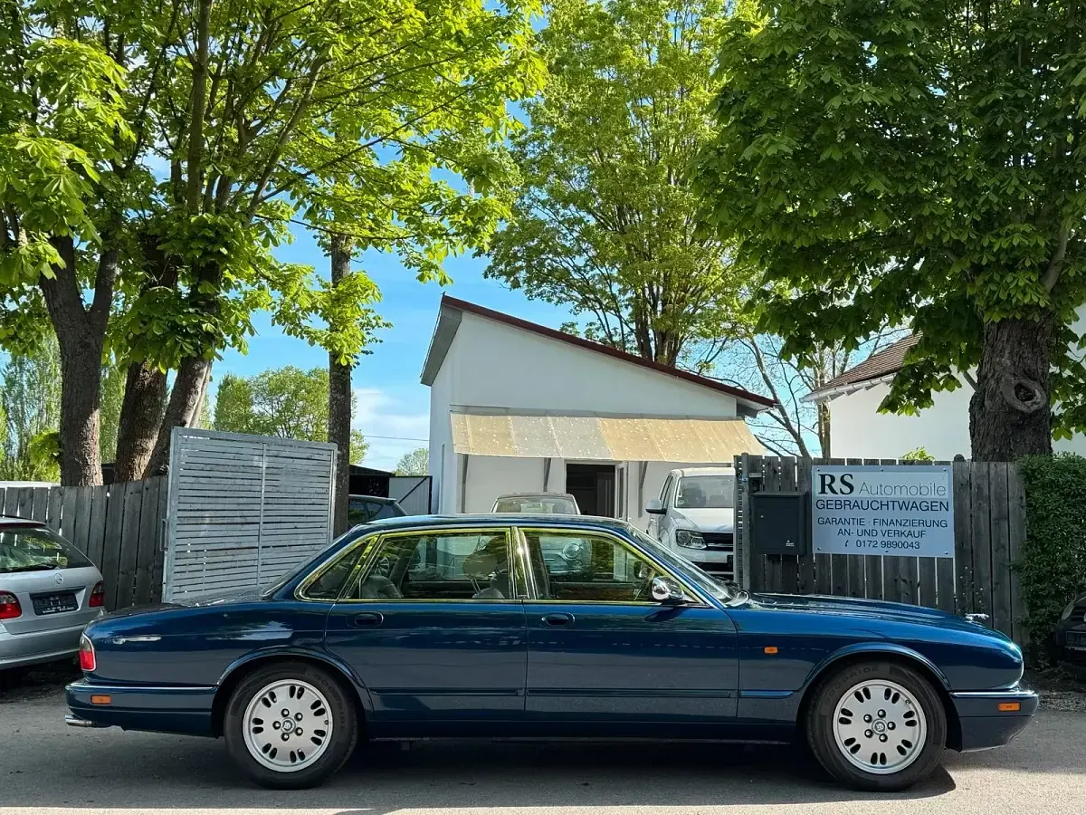 Gebraucht Jaguar XJ Sovereign 241 PS (177 kW) 1995 Blau Limousine