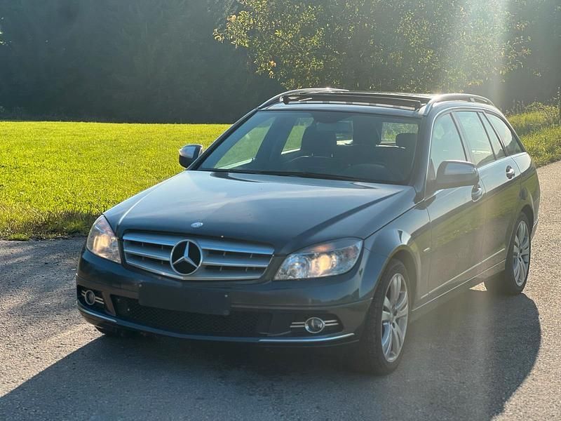 Grau Gebraucht 2008 Mercedes C320 Kombi | 4.500 € (Teuer) - Bild 1/4