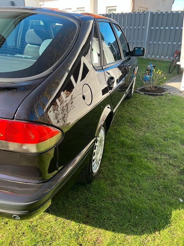 Gebraucht Saab 900 131 PS (96 kW) 1997 Violet Limousine