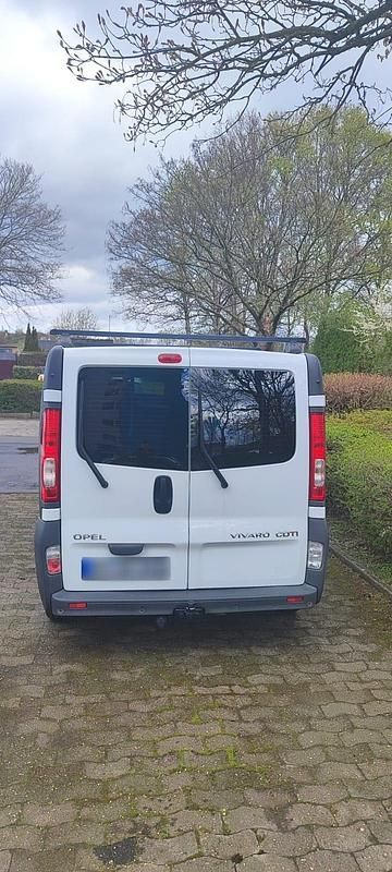 Używany Opel Vivaro 114 KM (83 kW) 2014 Biały Minivan