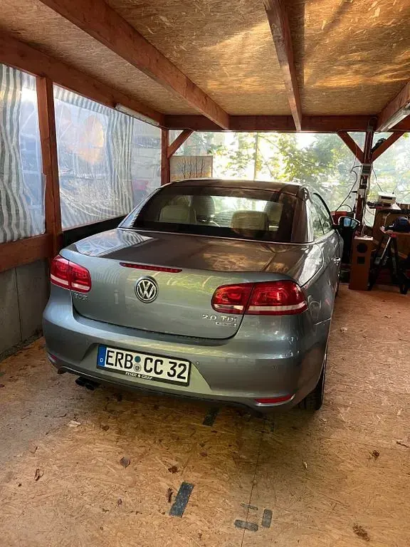 Gebraucht VW Eos Cup 140 PS (102 kW) 2015 Blau Cabrio