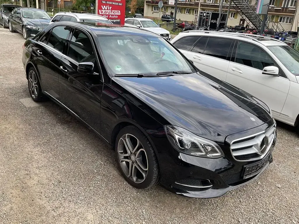 Gebraucht Mercedes E200 Avantgarde 136 PS (100 kW) 2015 Schwarz Limousine