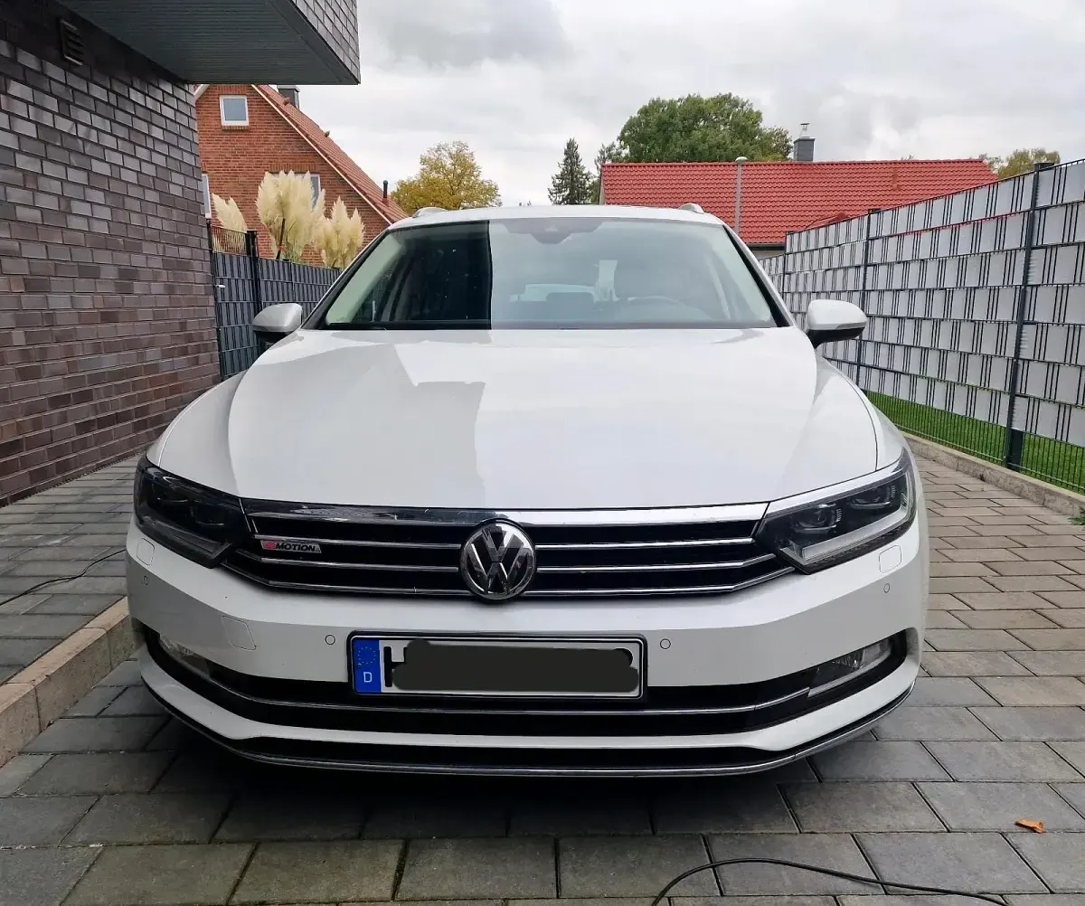 Używany VW Passat 280 KM (205 kW) 2018 Biały Kombi