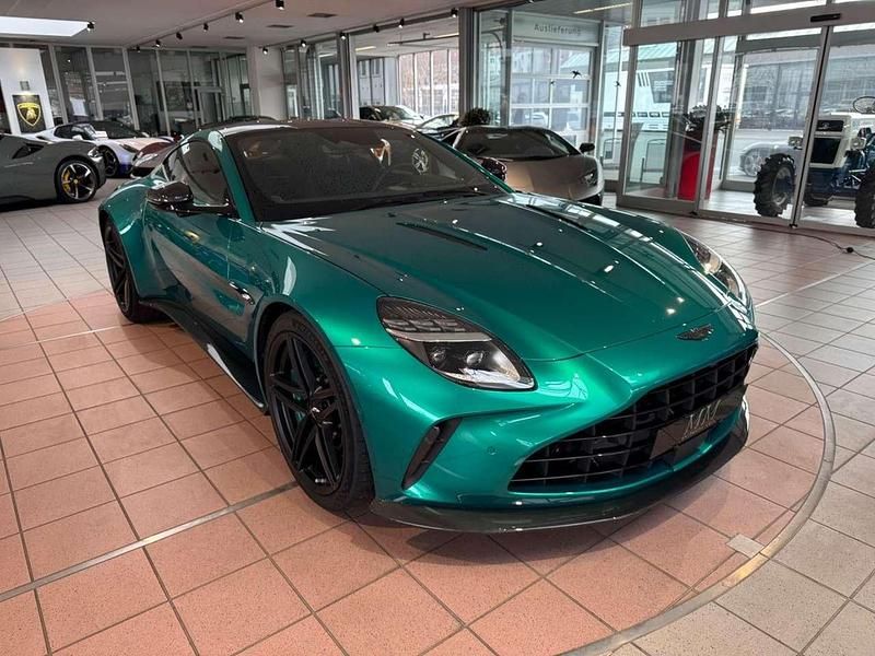 Gebraucht Aston Martin V8 665 PS (489 kW) 2024 Podium green Coupé