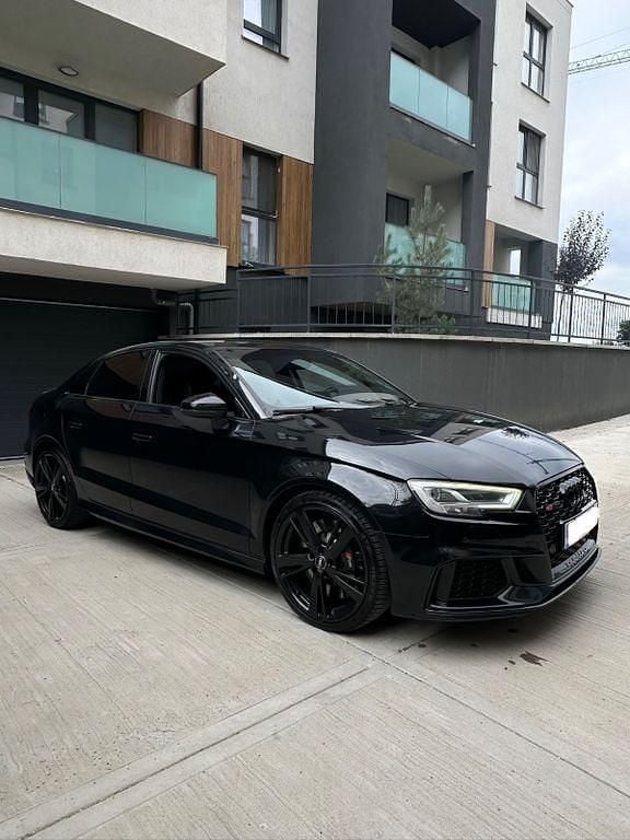 Schwarz Gebraucht 2017 Audi RS3 Sport Kleinwagen | 37.500 € (Fairer Preis) - Bild 1/4