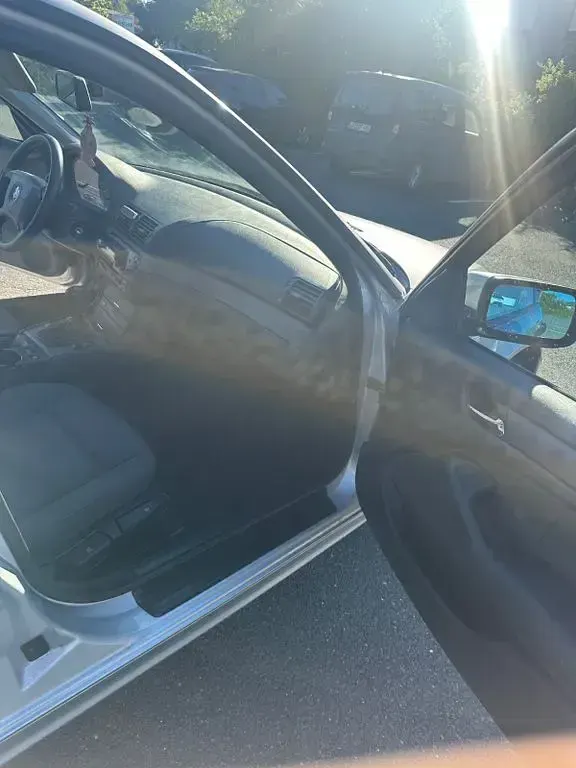 Gebraucht BMW 318 143 PS (105 kW) 2004 Silber Limousine