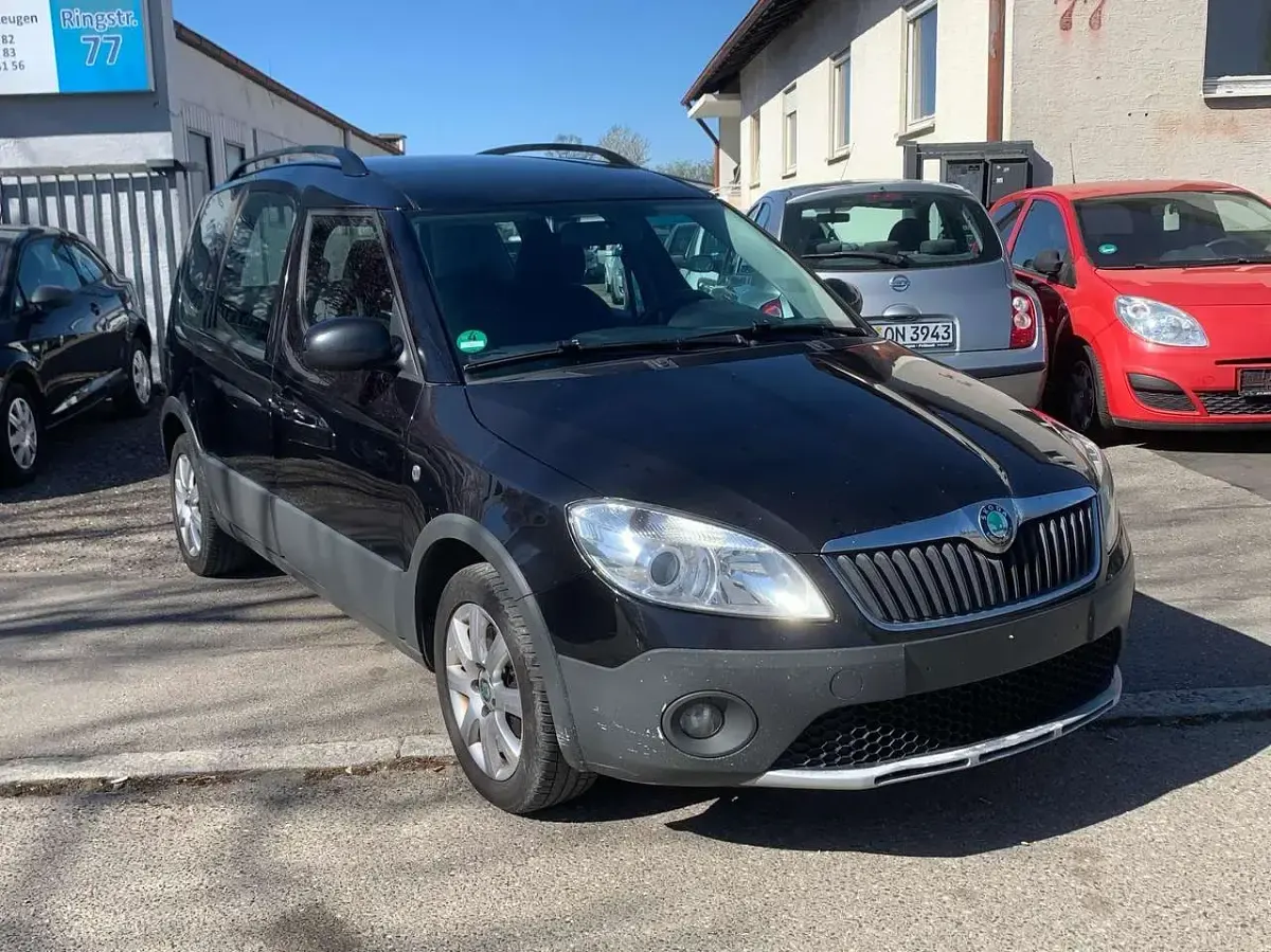 Gebraucht Skoda Roomster Ambition 90 PS (66 kW) 2013 Schwarzmagic perleffekt Van / Kleinbus
