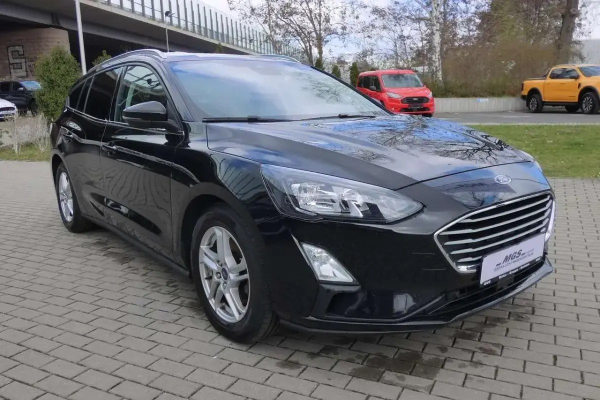 Gebraucht Ford Focus 125 PS (91 kW) 2022 Schwarz Kombi
