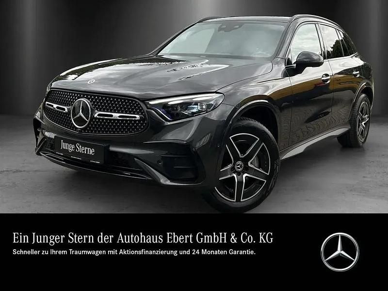 Graphitgrau Gebraucht 2023 Mercedes GLC300e AMG SUV | 66.330 € (Teuer) - Bild 1/4