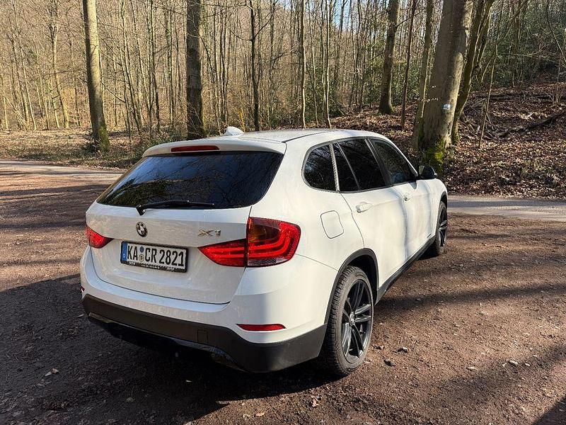 Gebraucht BMW X1 Shadowline 184 PS (135 kW) 2013 Weiß SUV