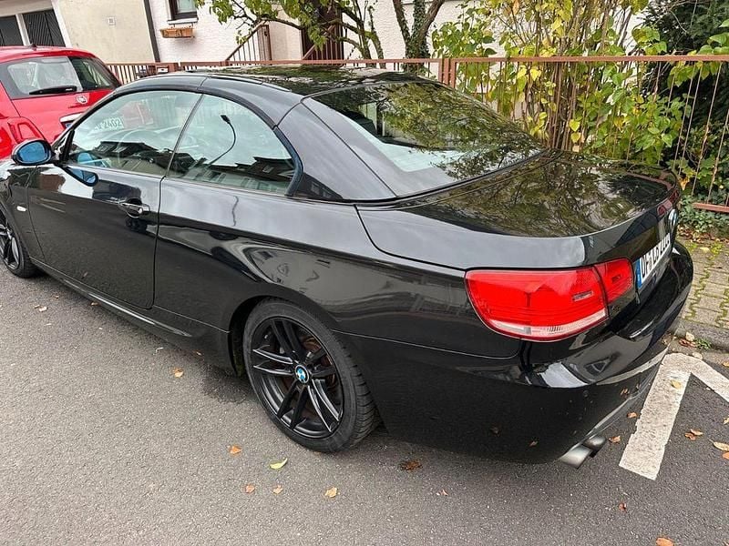 Gebraucht BMW 330 Cabriolet Performance 272 PS (200 kW) 2008 Schwarz Cabrio