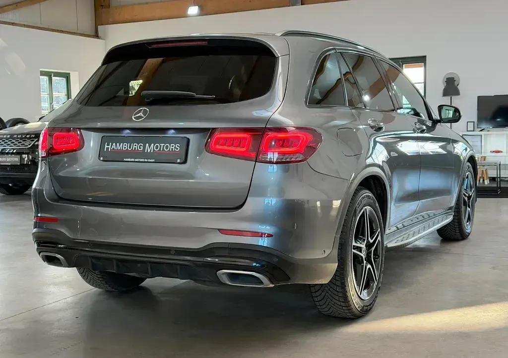 Gebraucht Mercedes GLC300 AMG line 245 PS (180 kW) 2020 Grau SUV