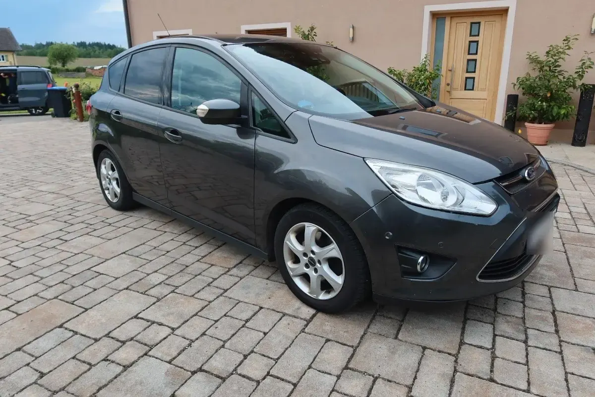 Gebraucht Ford C-MAX SYNC Edition 140 PS (102 kW) 2014 Grau Van / Kleinbus