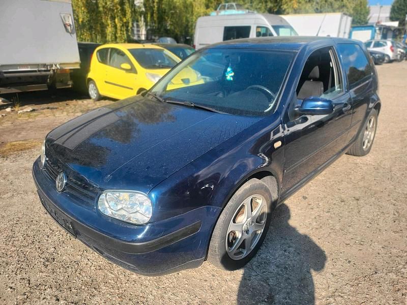 Blau Gebraucht 1998 VW Golf IV Kleinwagen | 999 € (Guter Preis) - Bild 1/4