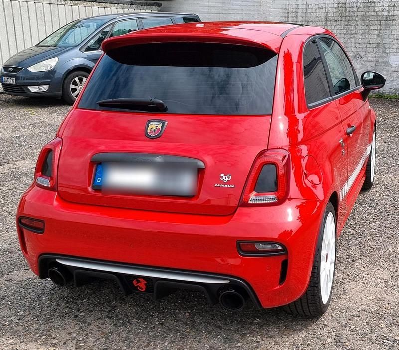 Gebraucht Abarth 595 Esseesse 179 PS (131 kW) 2021 Rot Kleinwagen
