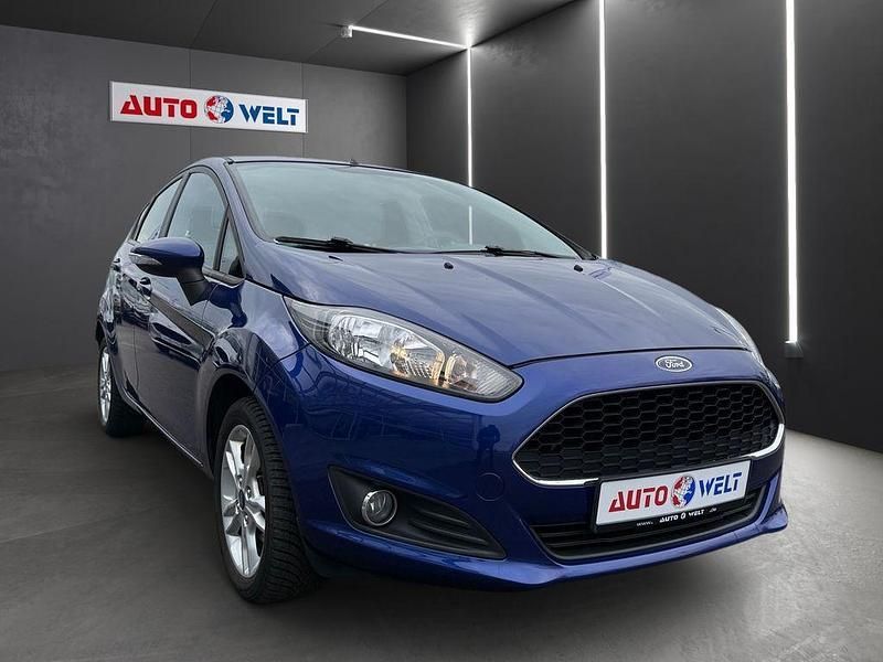 Gebraucht Ford Fiesta 82 PS (60 kW) 2016 Blau Limousine