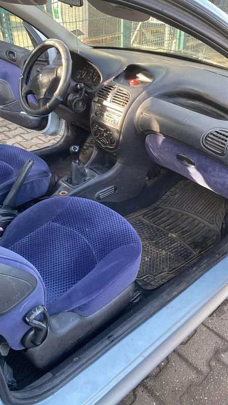 Gebraucht Peugeot 206 75 PS (55 kW) 2003 Kleinwagen