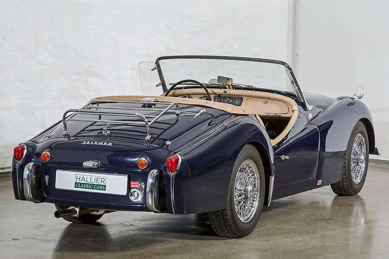 Gebraucht Triumph TR3 101 PS (74 kW) 1958 Db 904 dunkelblau Cabrio