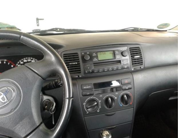 Gebraucht Toyota Corolla Luna 110 PS (80 kW) 2003 Blau metallic Kombi