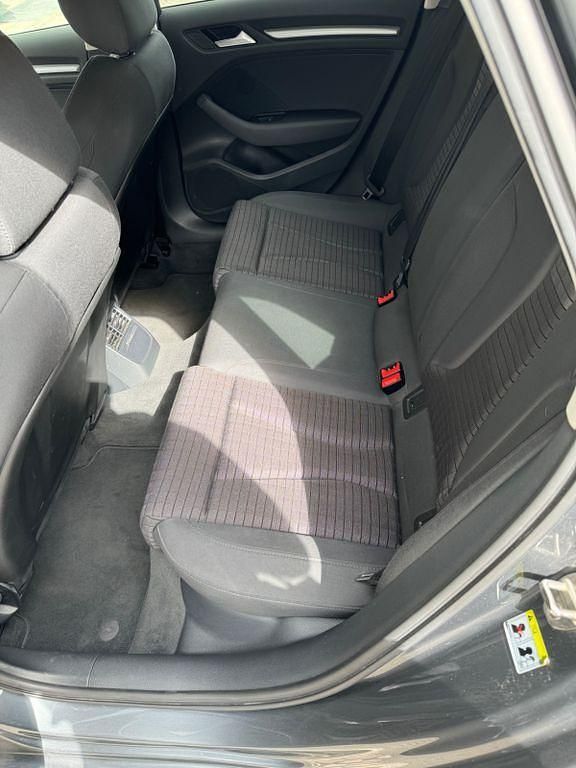 Gebraucht Audi A3 Ambiente 150 PS (110 kW) 2016 Grau Limousine