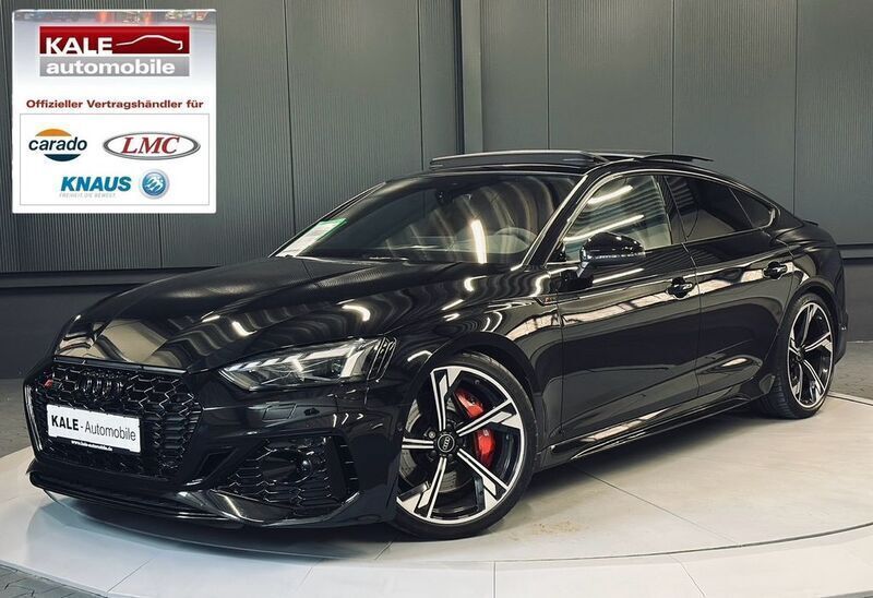Schwarz metallic (mythosschwarz metallic) Gebraucht 2024 Audi RS5 Sportback Ambiente Limousine | 71.870 € (Guter Preis) - Bild 1/4