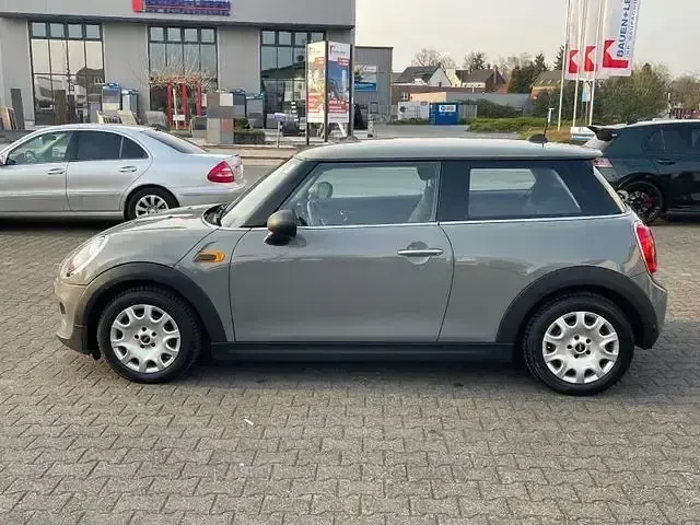 Gebraucht Mini One D 96 PS (70 kW) 2019 Grau Kleinwagen