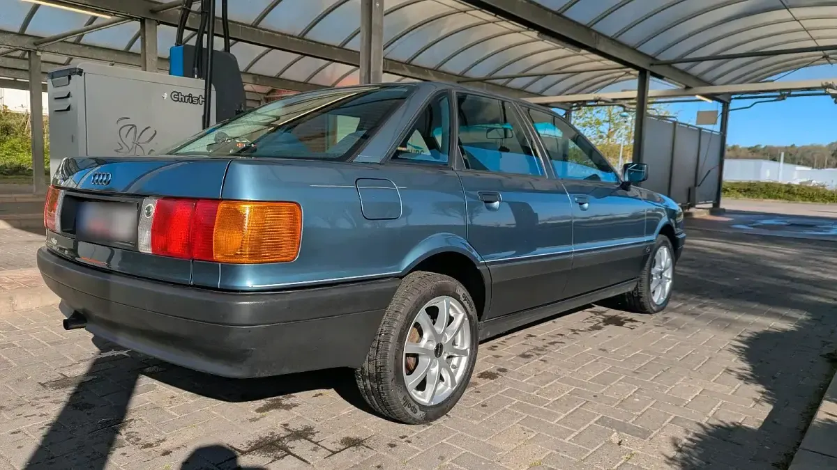Gebraucht Audi 80 70 PS (51 kW) 1990 Blau Limousine