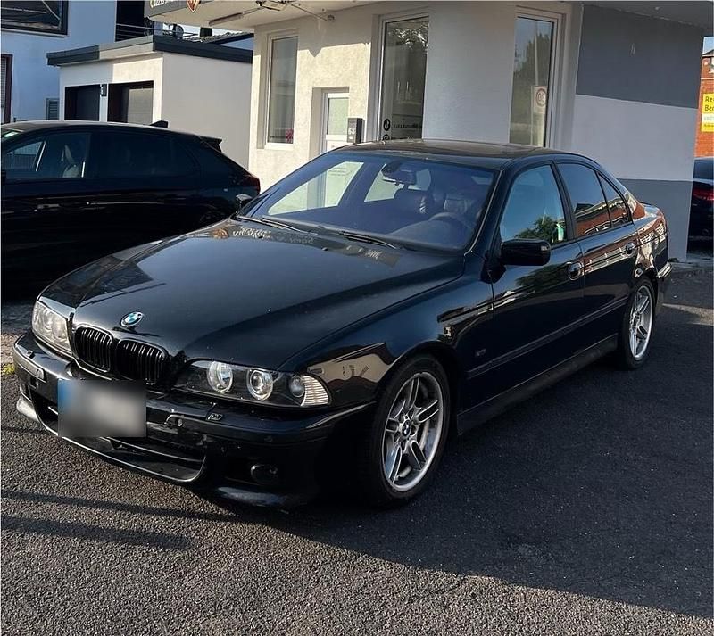 Schwarz Gebraucht 2001 BMW 530 Limousine | 4.950 € (Superpreis) - Bild 1/4