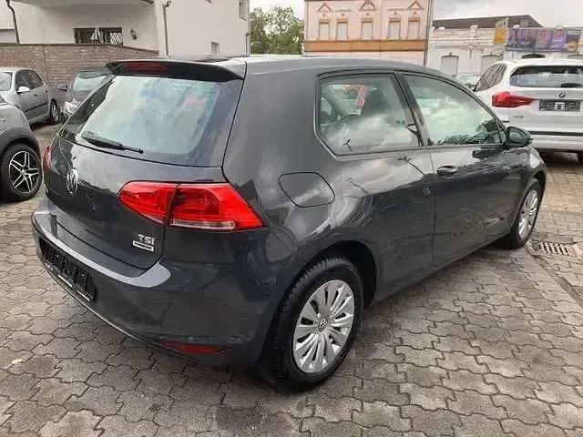 Gebraucht VW Golf VII 86 PS (63 kW) 2015 Grau Limousine