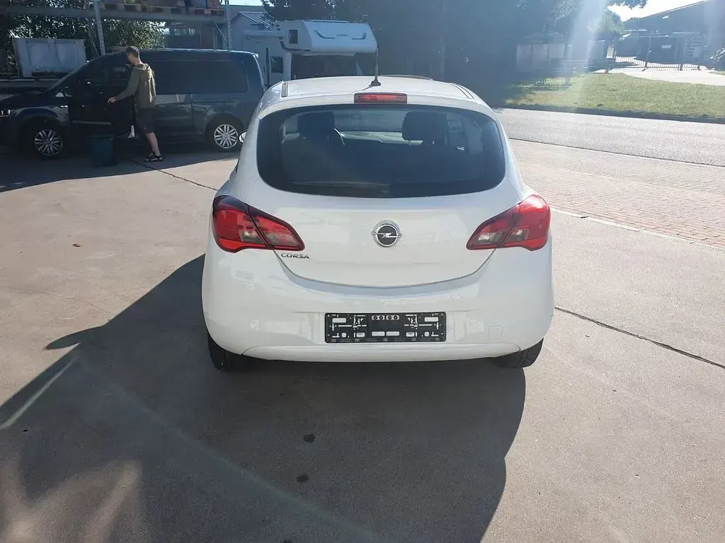 Gebraucht Opel Corsa Selection 69 PS (50 kW) 2017 Weiß Kleinwagen