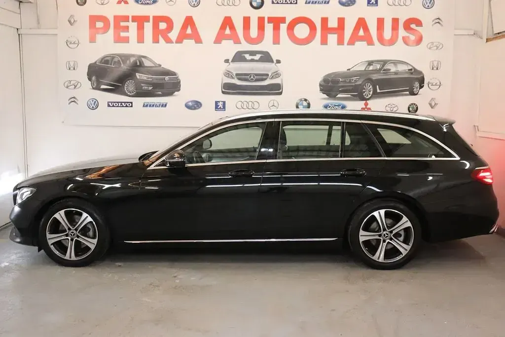 Gebraucht Mercedes E300 245 PS (180 kW) 2019 Schwarz Limousine