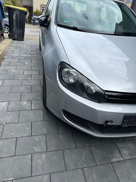 Gebraucht VW Golf VII 105 PS (77 kW) 2012 Grau Limousine