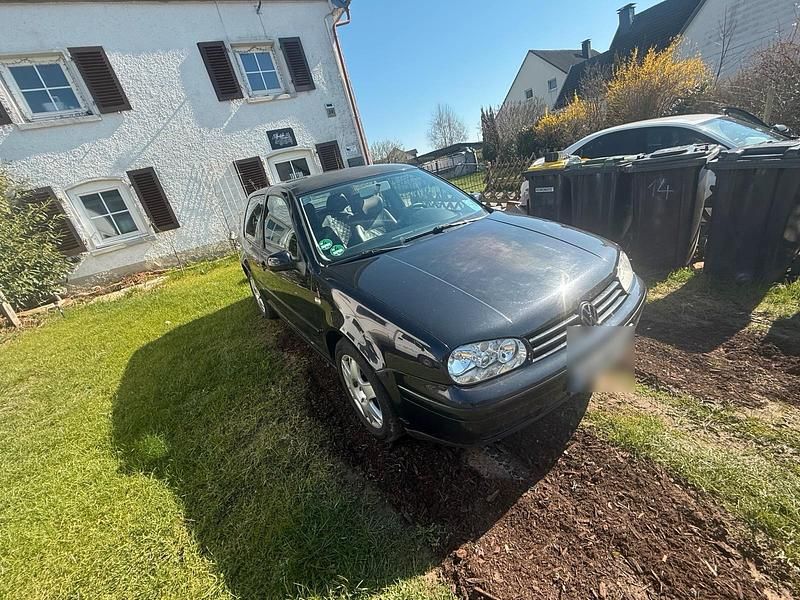 Gebraucht VW Golf IV 101 PS (74 kW) 2000 Kleinwagen
