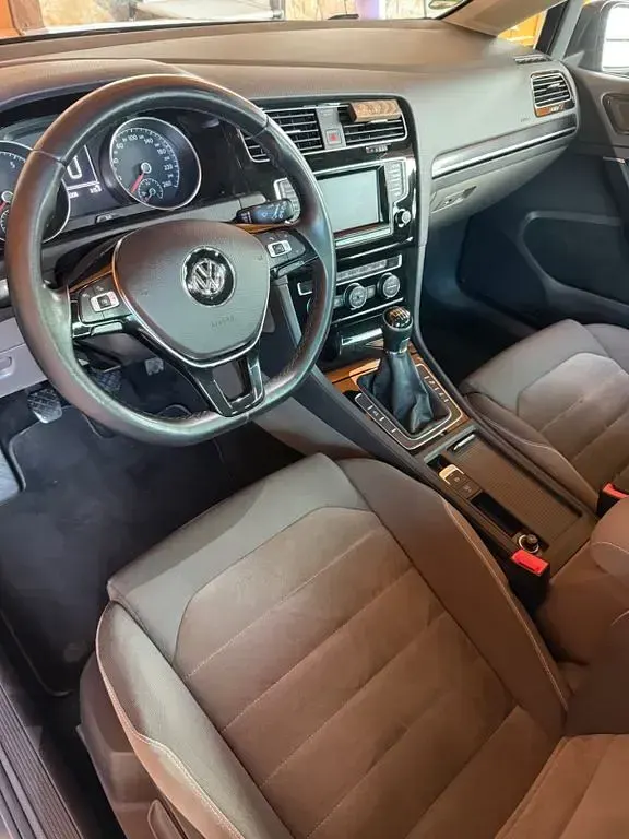 Gebraucht VW Golf VII Highline 150 PS (110 kW) 2014 Grau Kombi