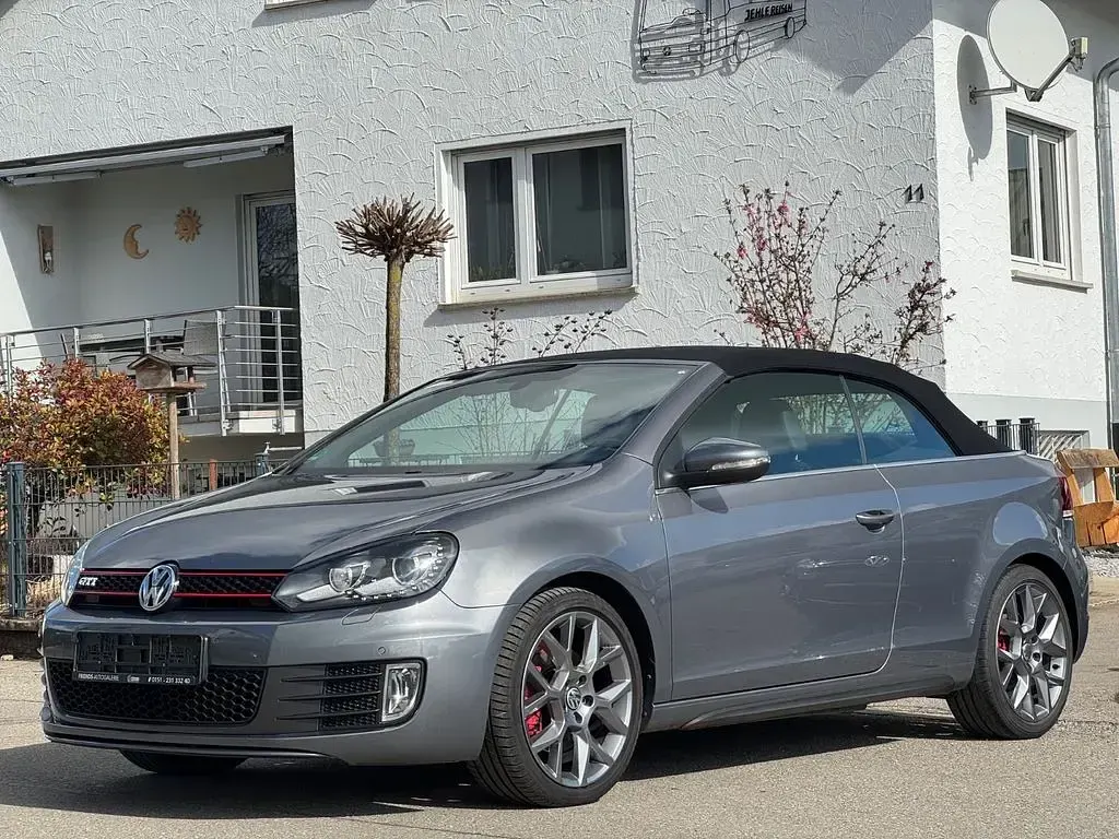 Gebraucht VW Golf Cabriolet GTI 211 PS (155 kW) 2015 United grey Cabrio