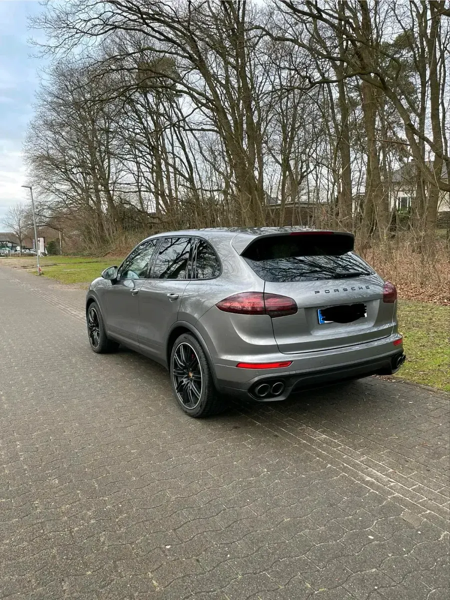 Gebraucht Porsche Cayenne 262 PS (192 kW) 2016 Grau SUV