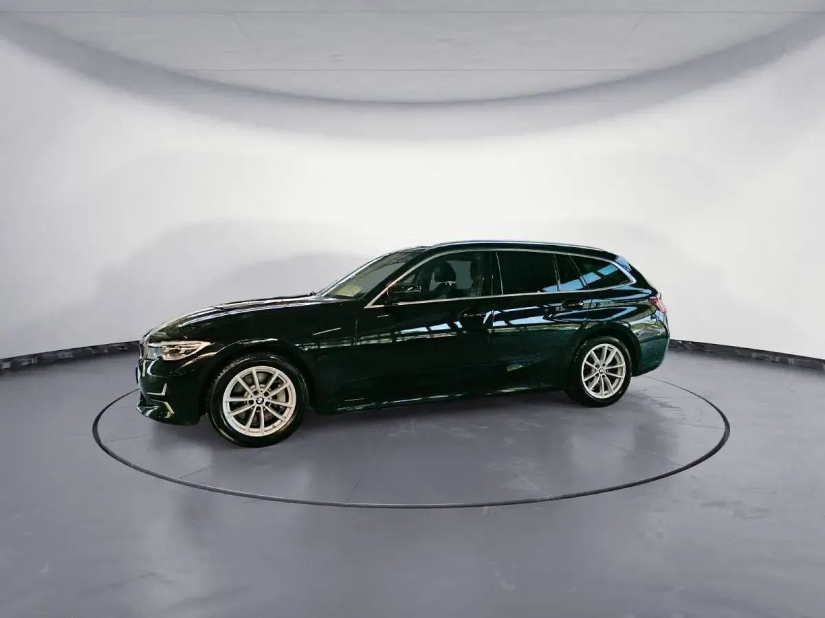 Gebraucht BMW 330 Luxury Line 286 PS (210 kW) 2022 Schwarz Kombi