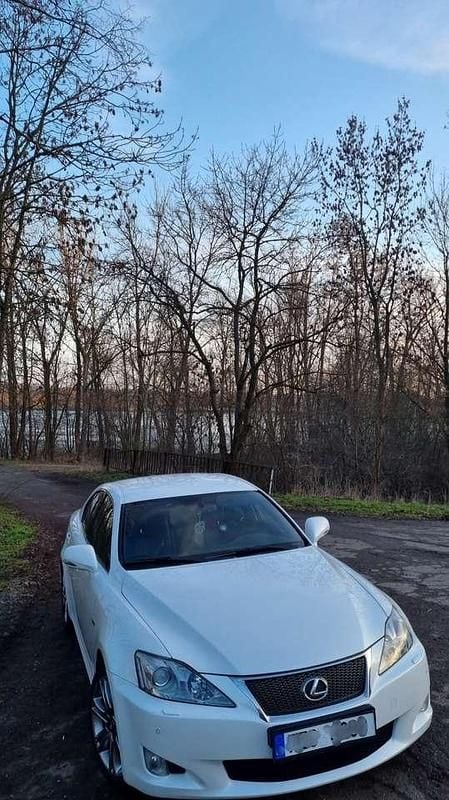 Gebraucht Lexus IS220d Sport Line 177 PS (130 kW) 2010 Weiß Limousine