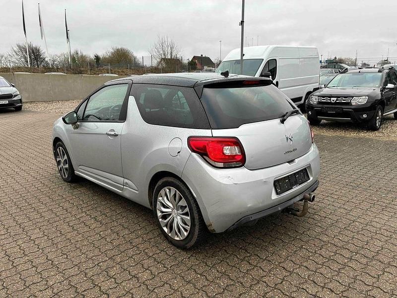 Gebraucht Citroën DS3 So Chic 92 PS (67 kW) 2011 Grau Kleinwagen