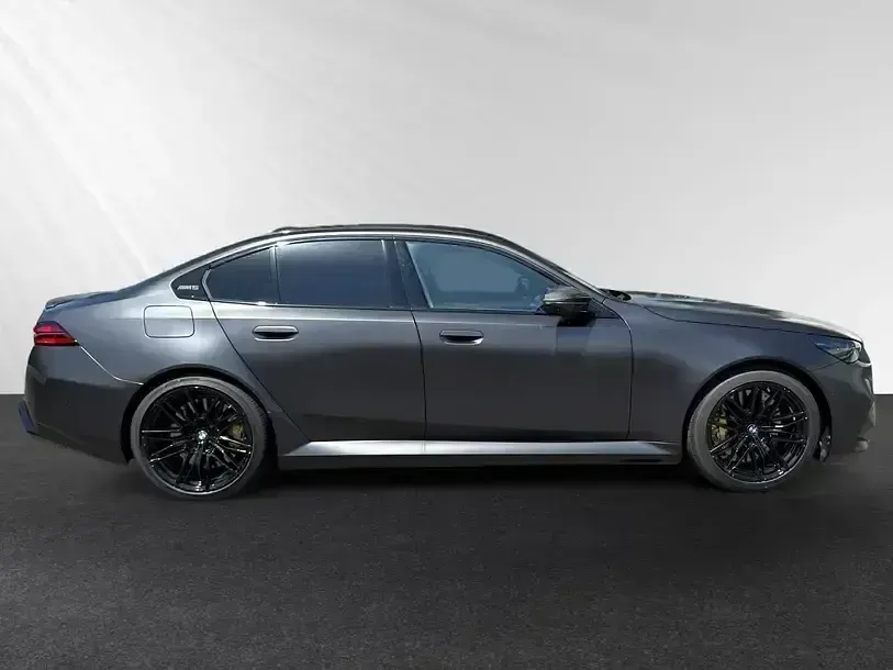 Gebraucht BMW M5 M Sport 727 PS (534 kW) 2025 Bmw individual frozen deep grey metallic Limousine