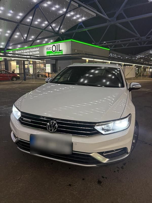Gebraucht VW Passat 190 PS (139 kW) 2018 Kombi