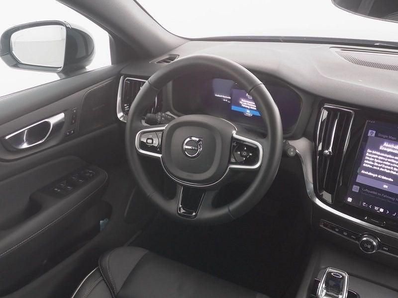 Gebraucht Volvo V60 Plus 197 PS (144 kW) 2025 Grau Kombi